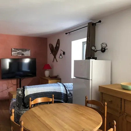 Apartment Location De 2 - 4 Personnes *